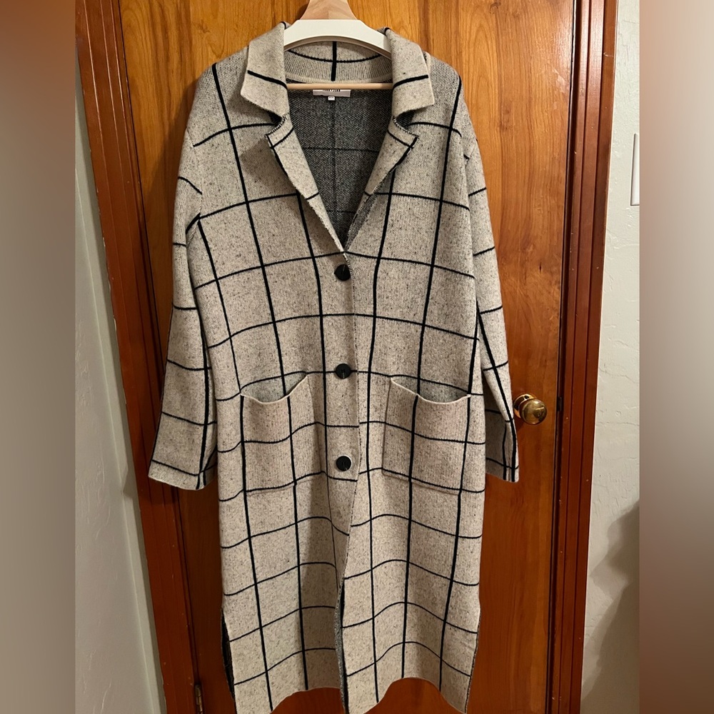 Evereve John + Jenn Black & Off White XL Plaid Cardigan Sweater Jacket